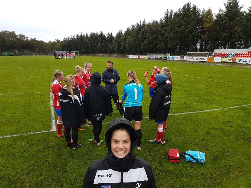 Ragnhild Kristine Løkken er tilbake på Lundeneset etter eit år i Amerika. Foto: Arna M. Eggebø